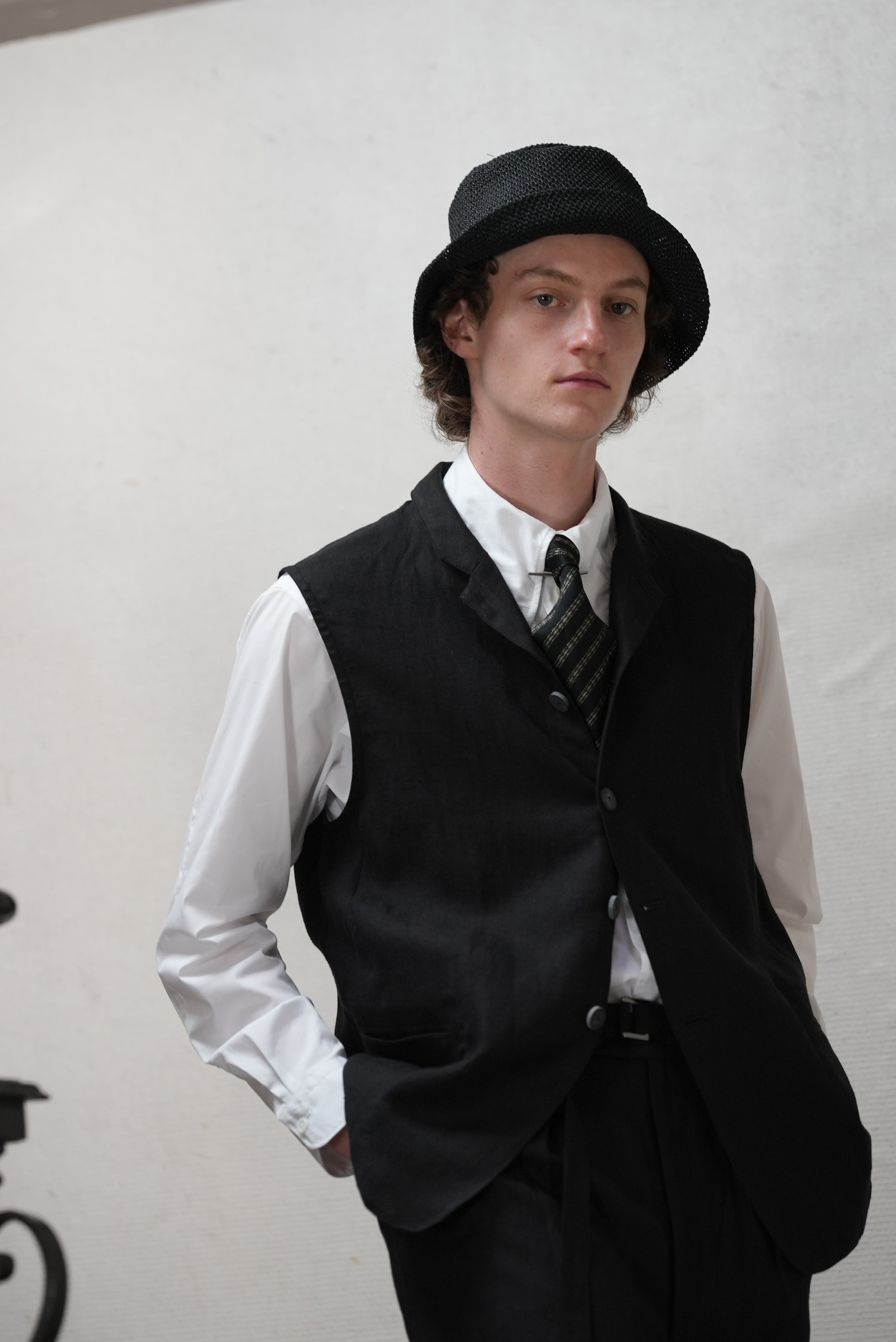 Stand-Up Collar Gilet khaki brown/black