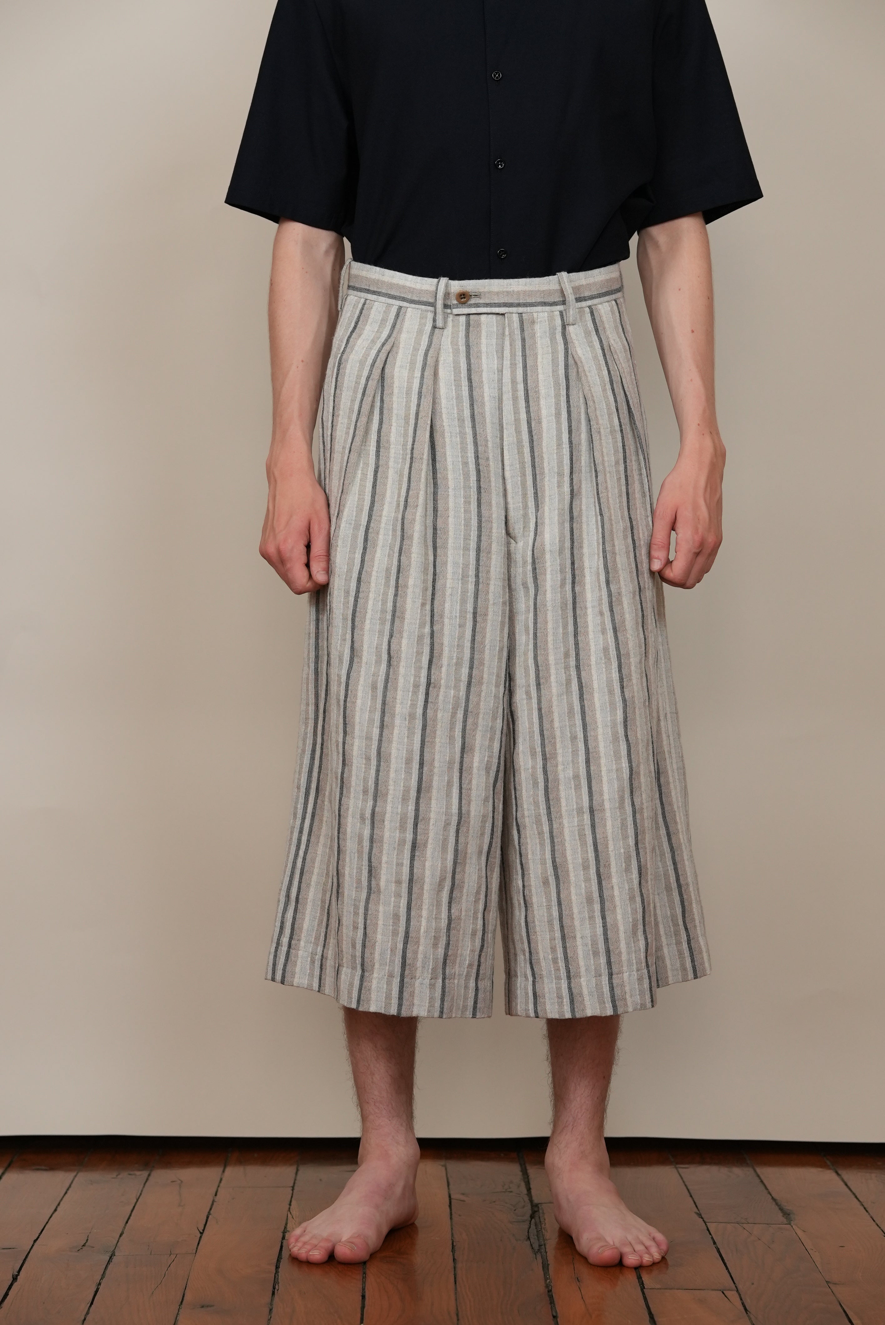 CROPPED 2-IN-TUCKED WIDE DRESS PANTS grey multi stripe