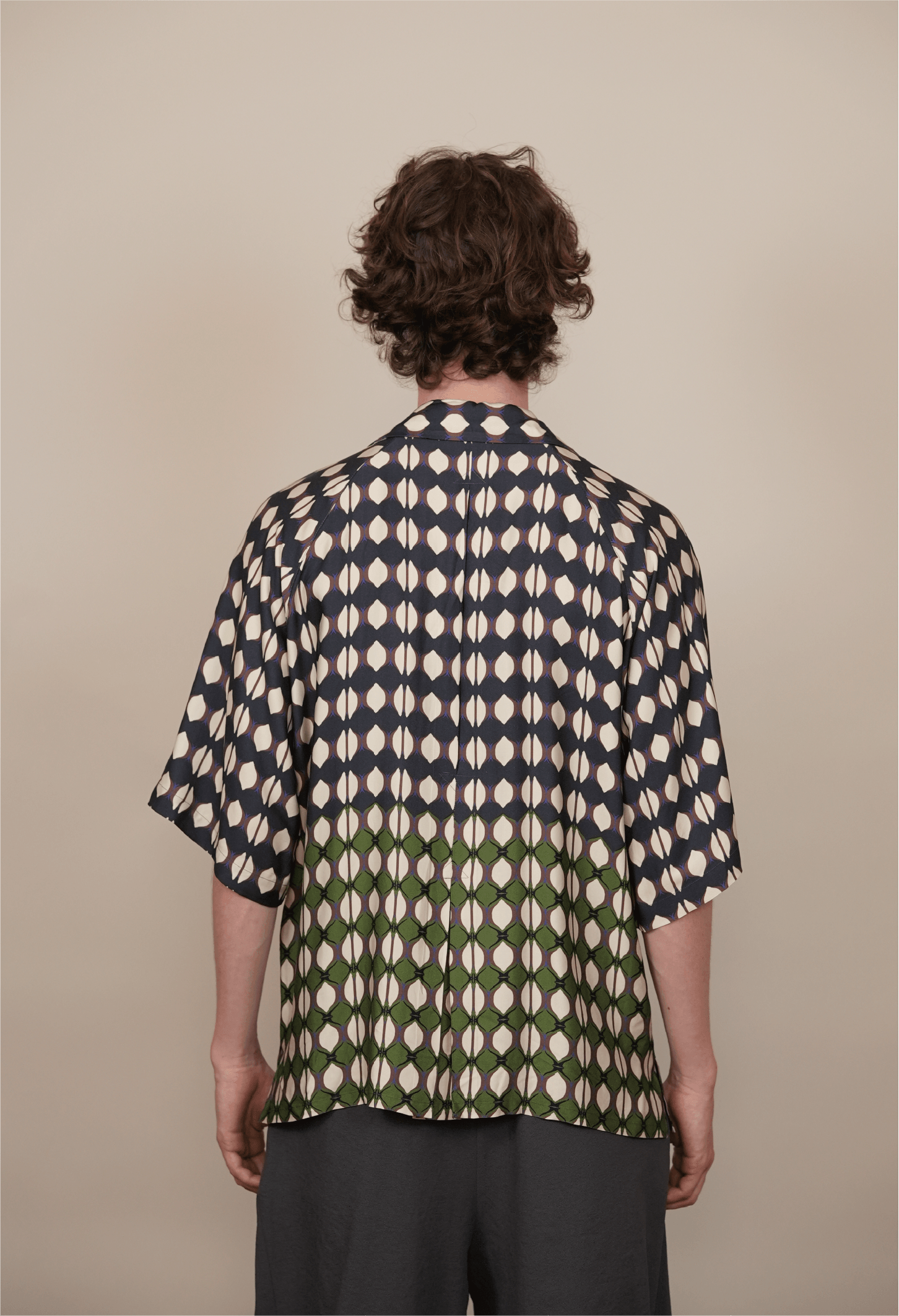 RAGLAN-SLEEVE ALOHA SHIRT violet x li,e green print