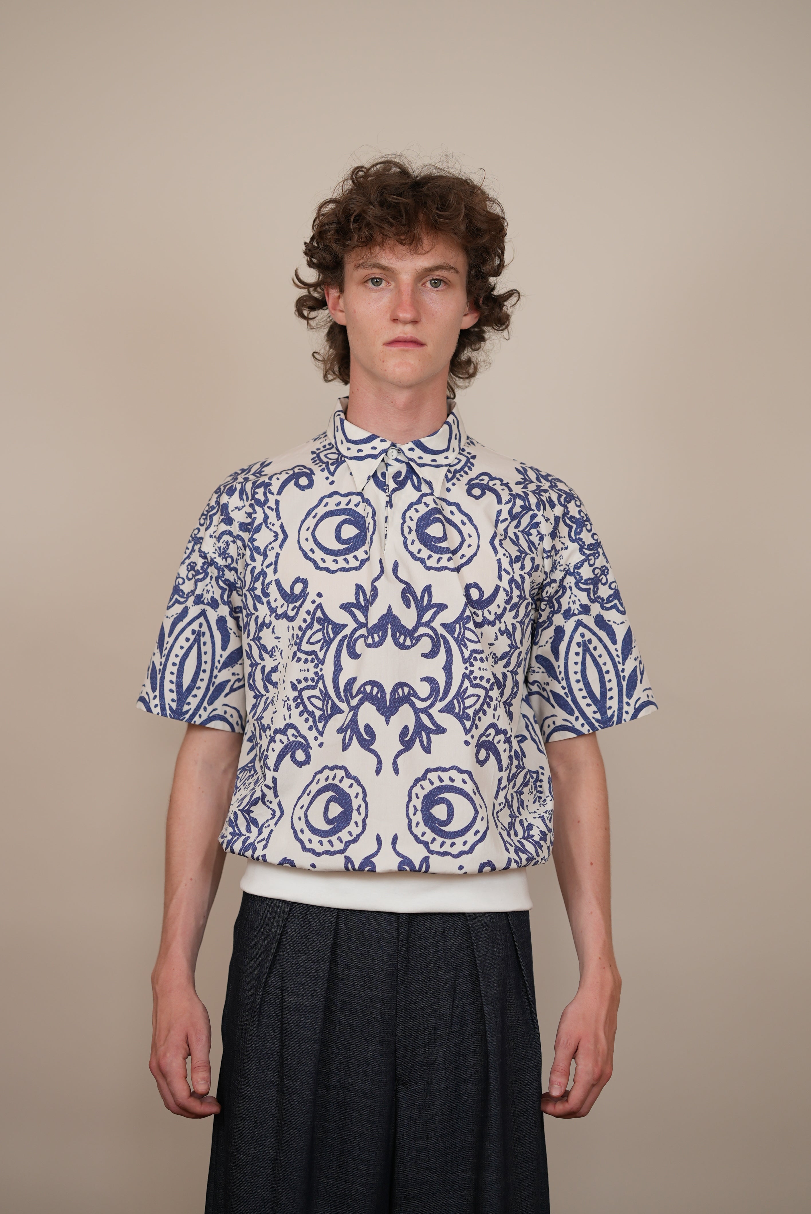 RIBBED HEM PULLOVER white x blue print
