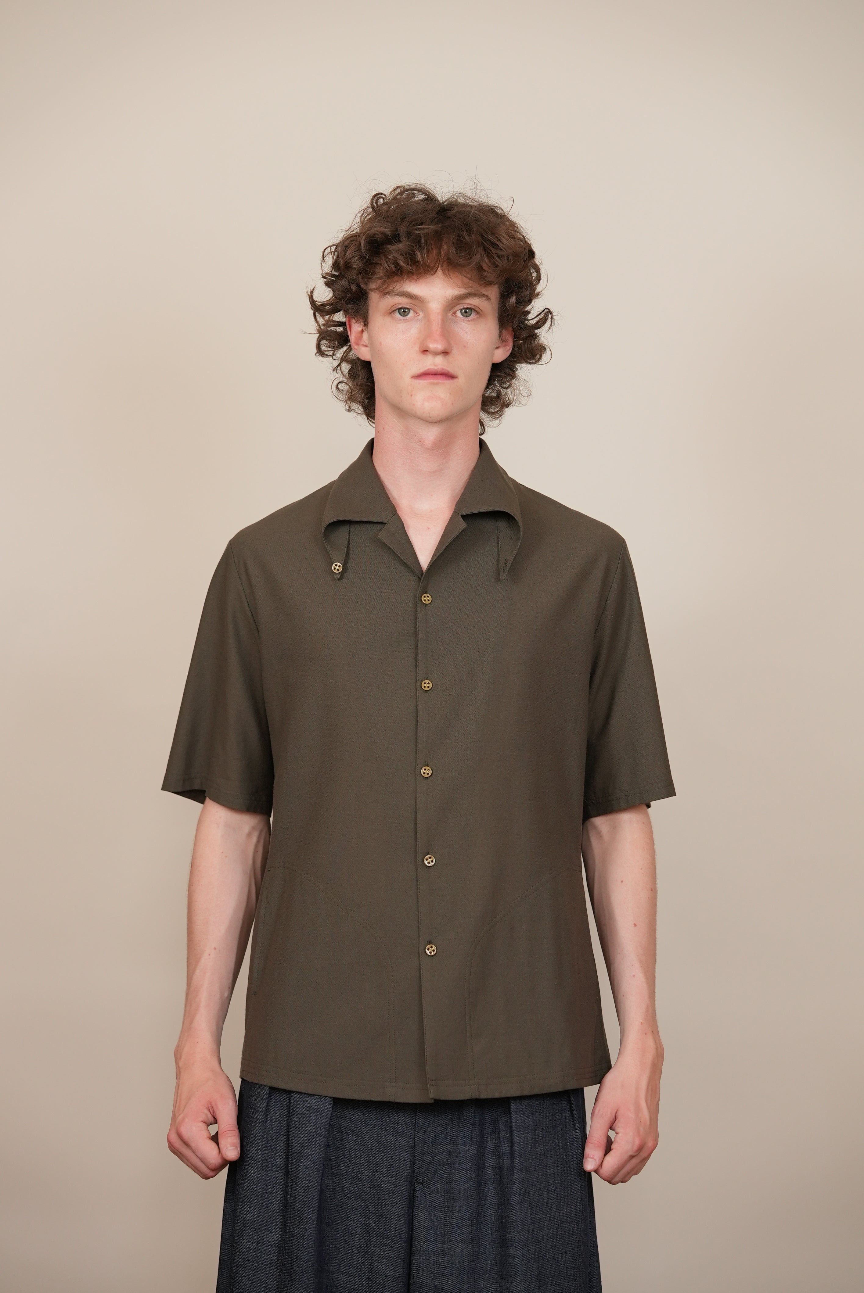 HALF SLEEVE KNIT SHIRT