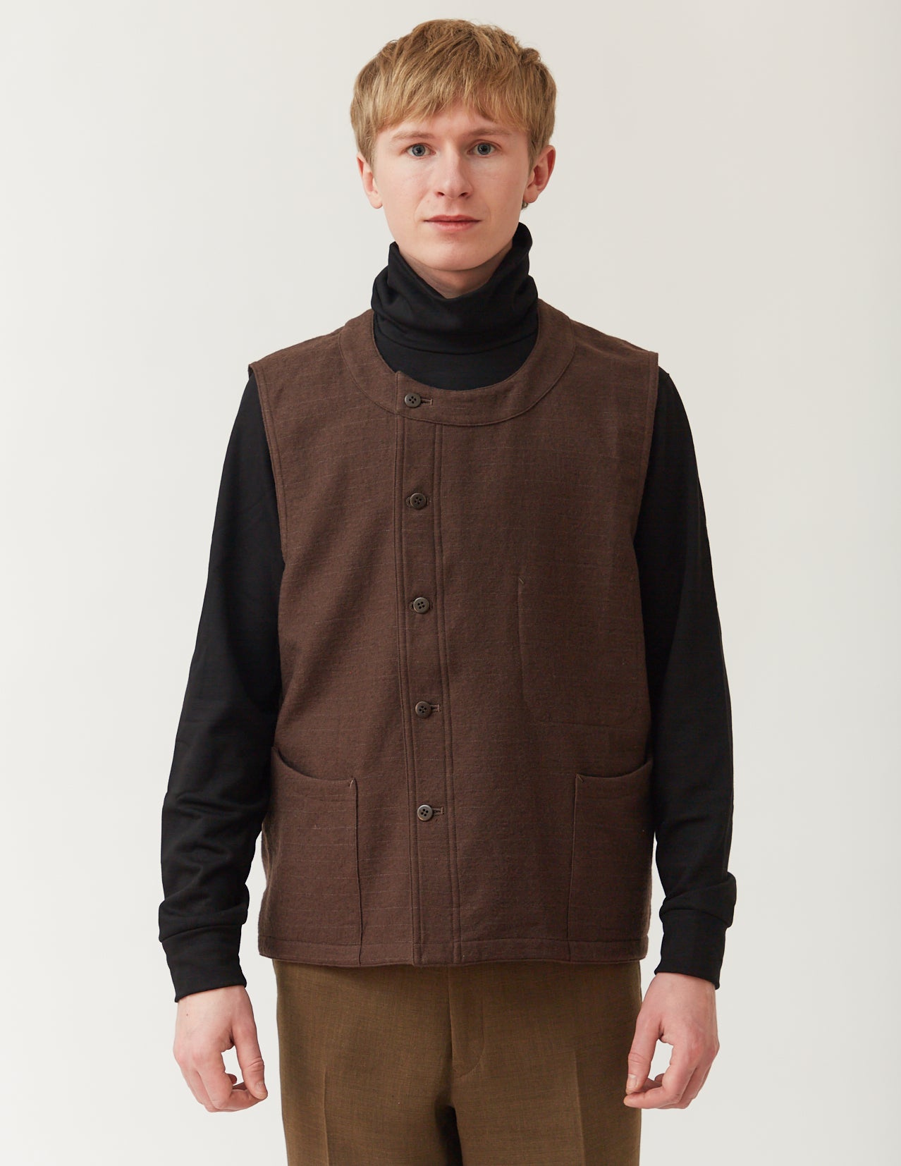 NO SIDE SEAM GILET dark brown x white pinstripe