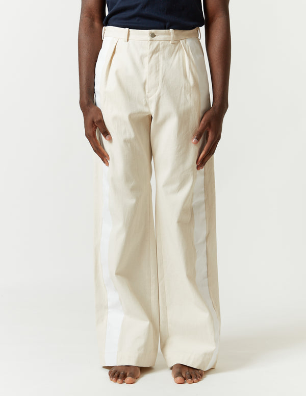 1-INTUCKED BACK-BELTED BAGGY PANTS painted side