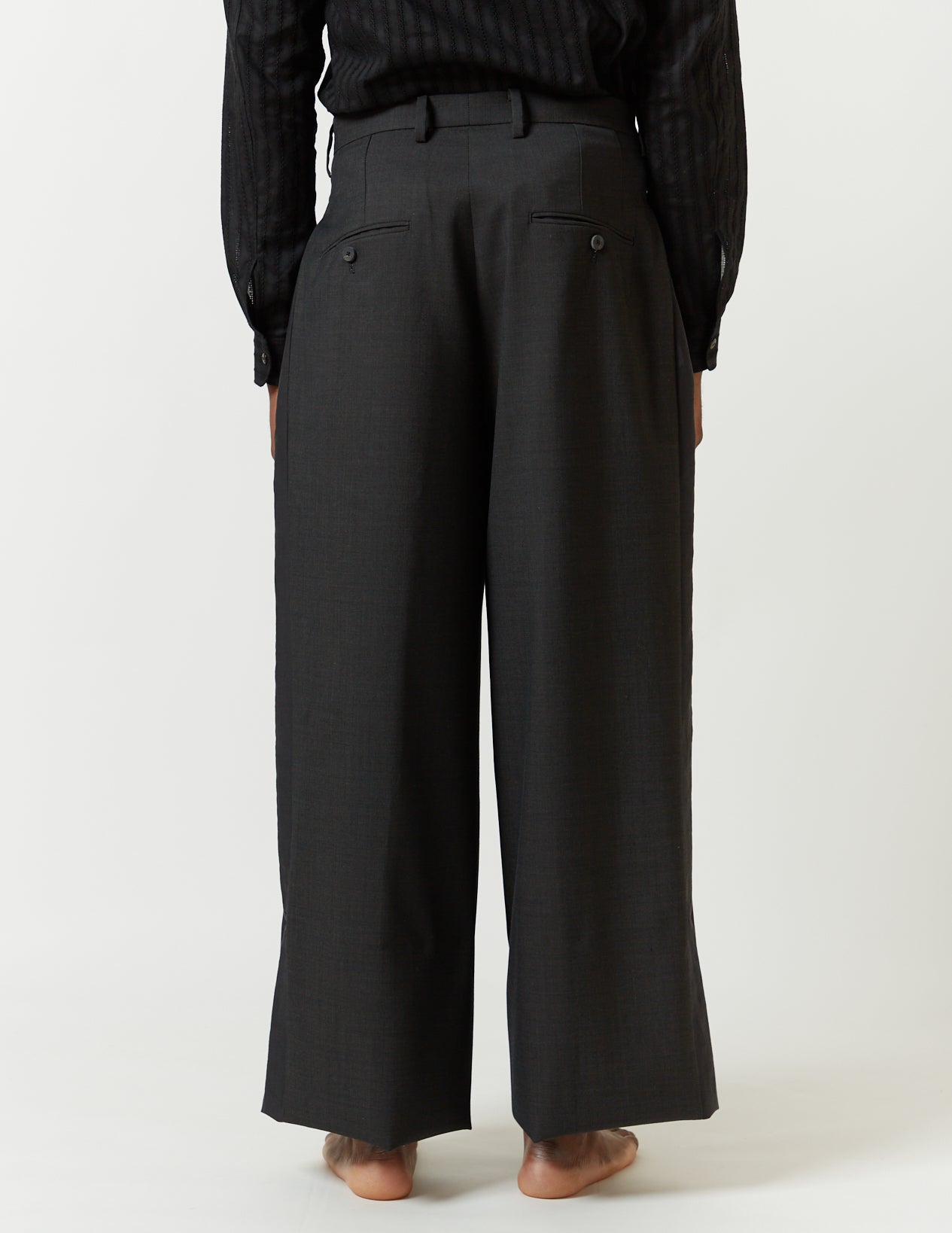 SIDE-TUCKED WIDE PANTS -charcoal x black-