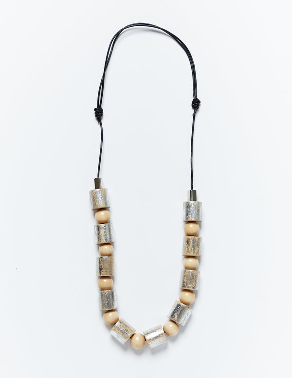 Painted Wood Beads x Metal Necklace -silver x natural-