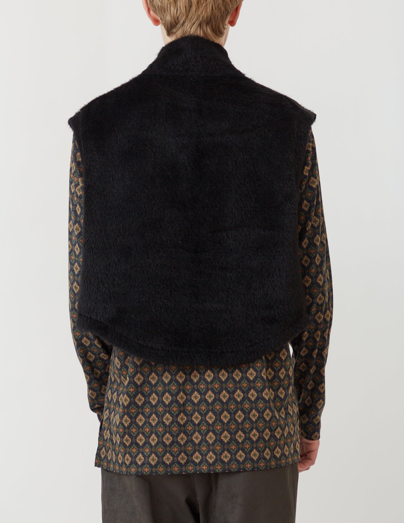 TAPED-SIDE SHORT LENGTH PULLOVER GILET black