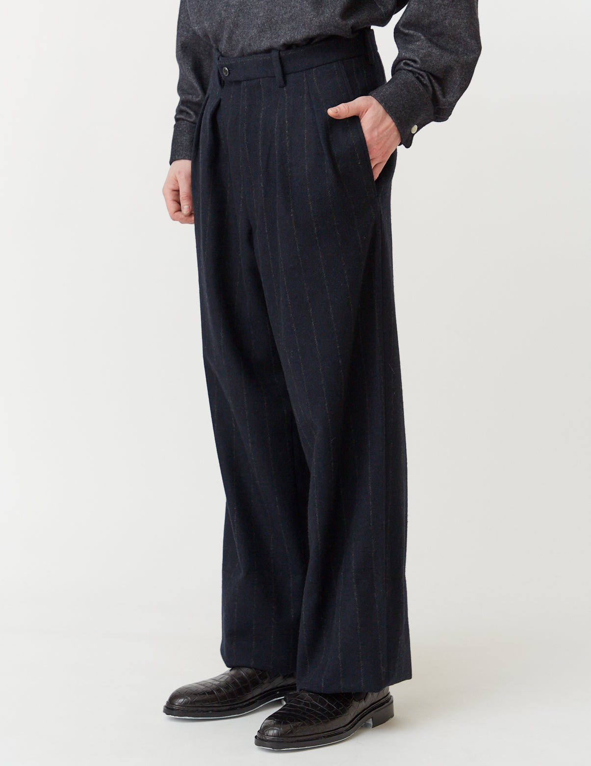 TUCKED WIDE PANTS navy x stripe
