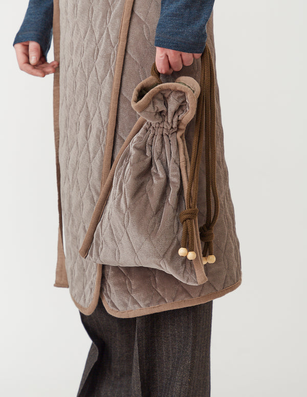 QUILTED SILKLOFT DRAWSTRING BAG beige