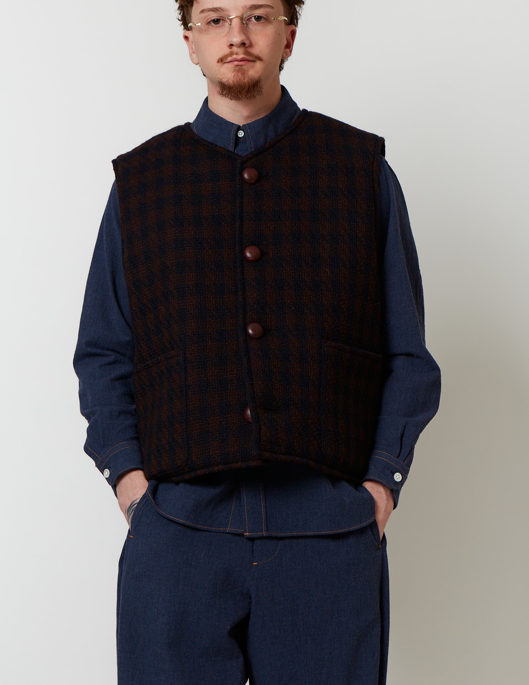 Padded No-Seam Shoulder Gilet navy x bordeaux
