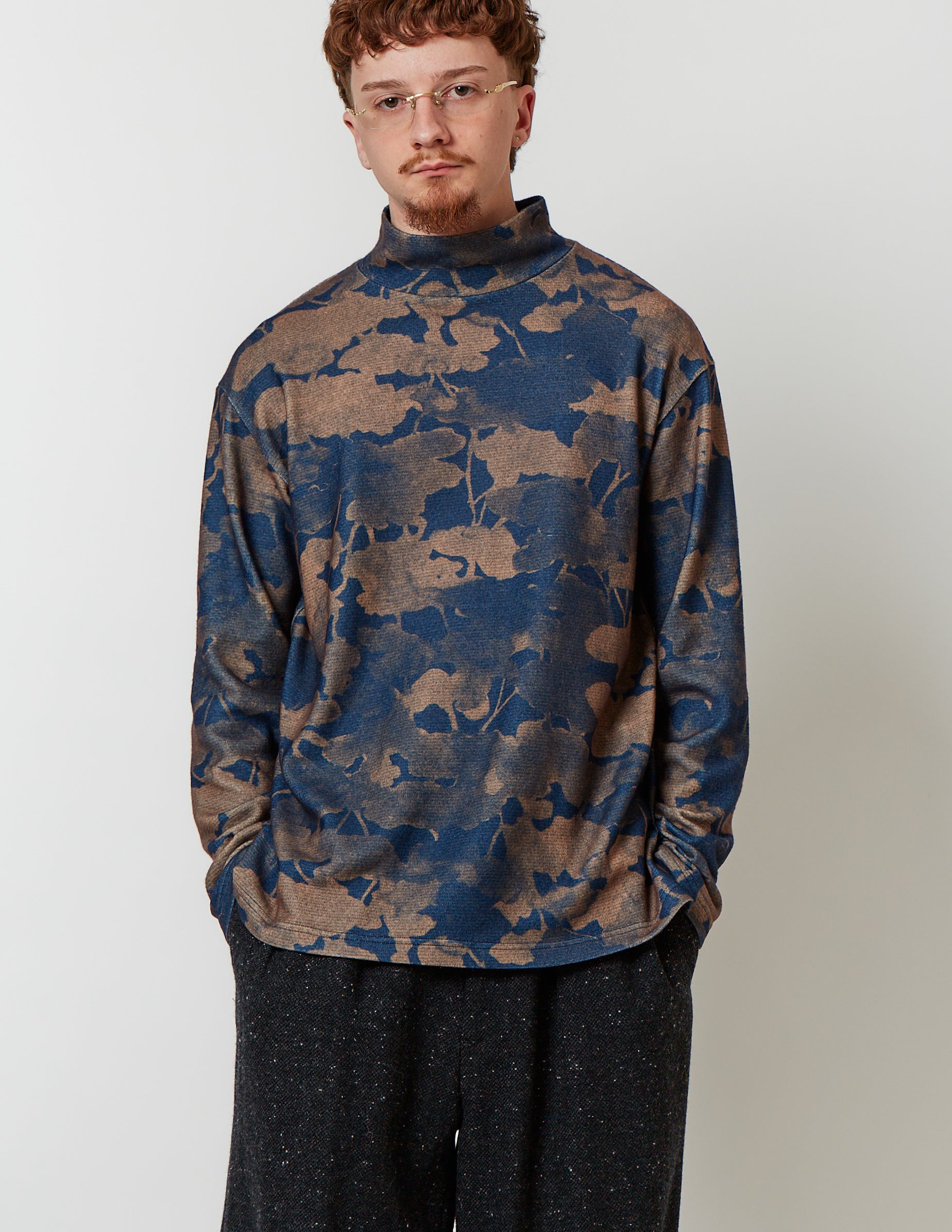 PRINT RAISED-NECK LONG SLEEVE PULLOVER print