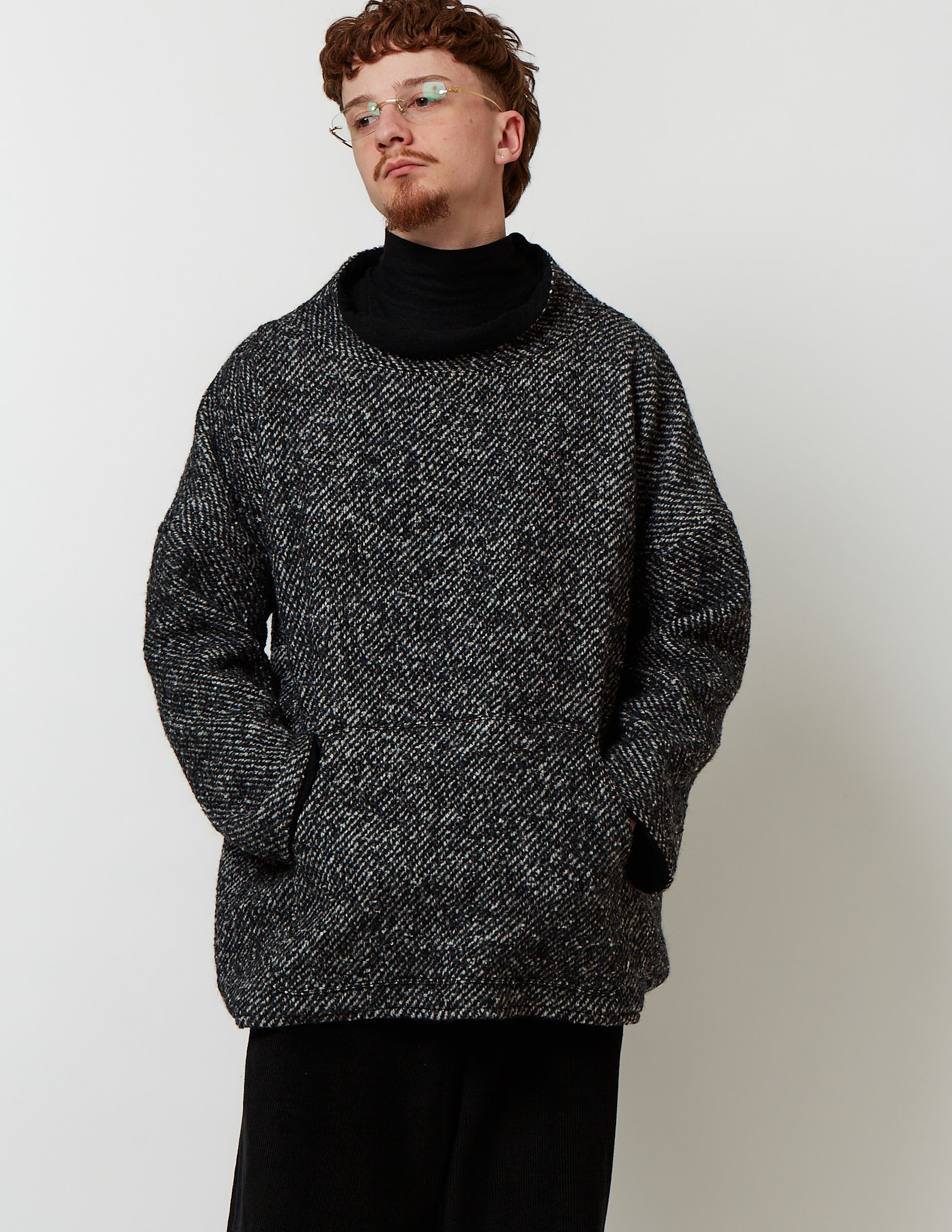 STAND-UP COLLAR TUNIC black x white