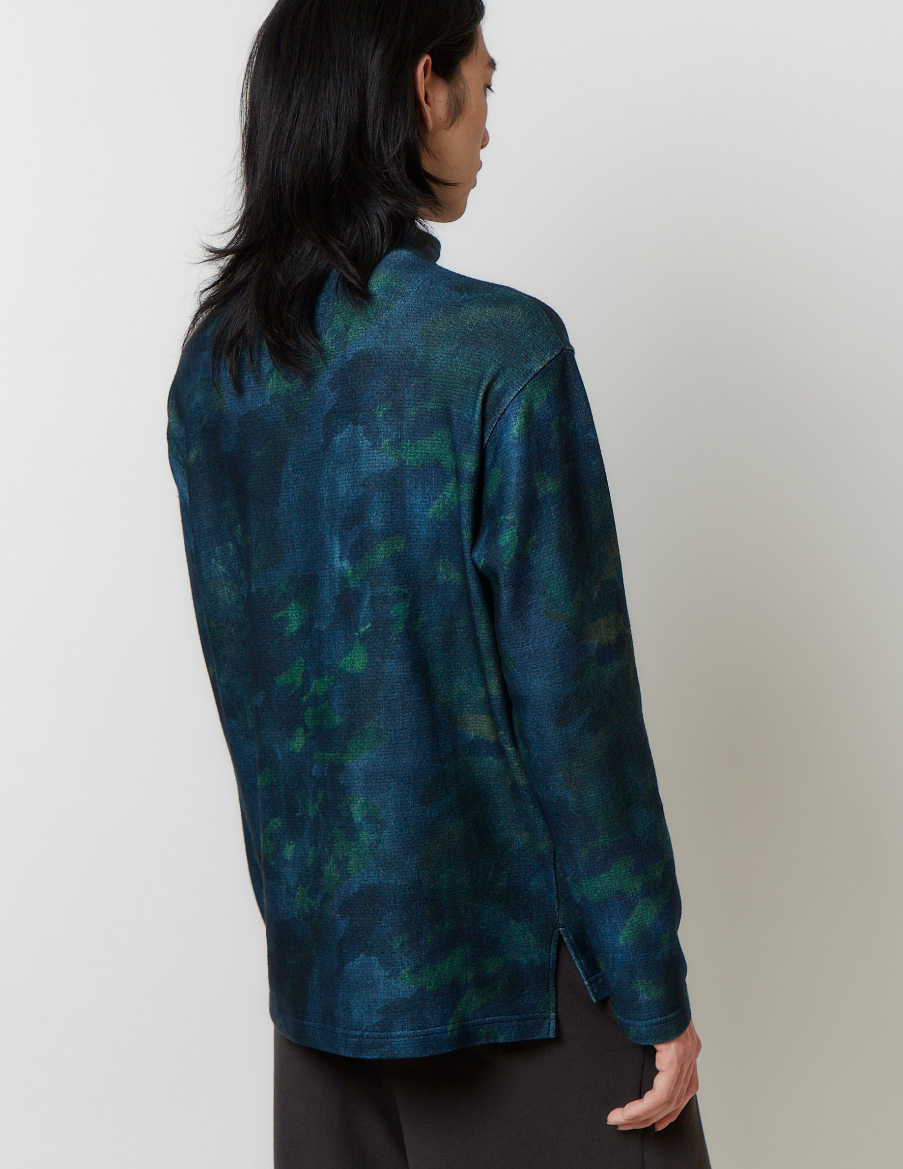 PRINT RAISED-NECK LONG SLEEVE PULLOVER print