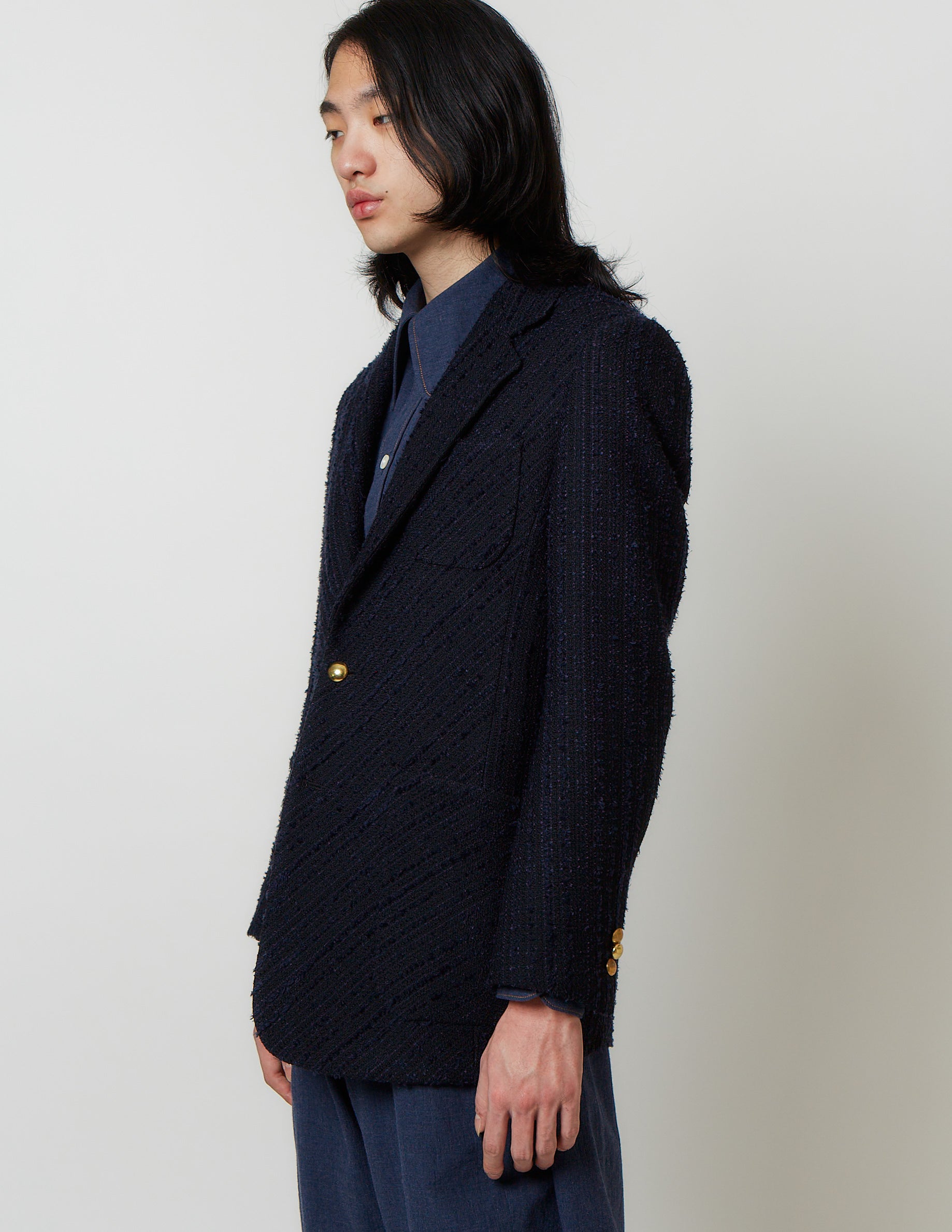 No-Seam-Shoulder / Multi-Panel-Back Navy Blazer