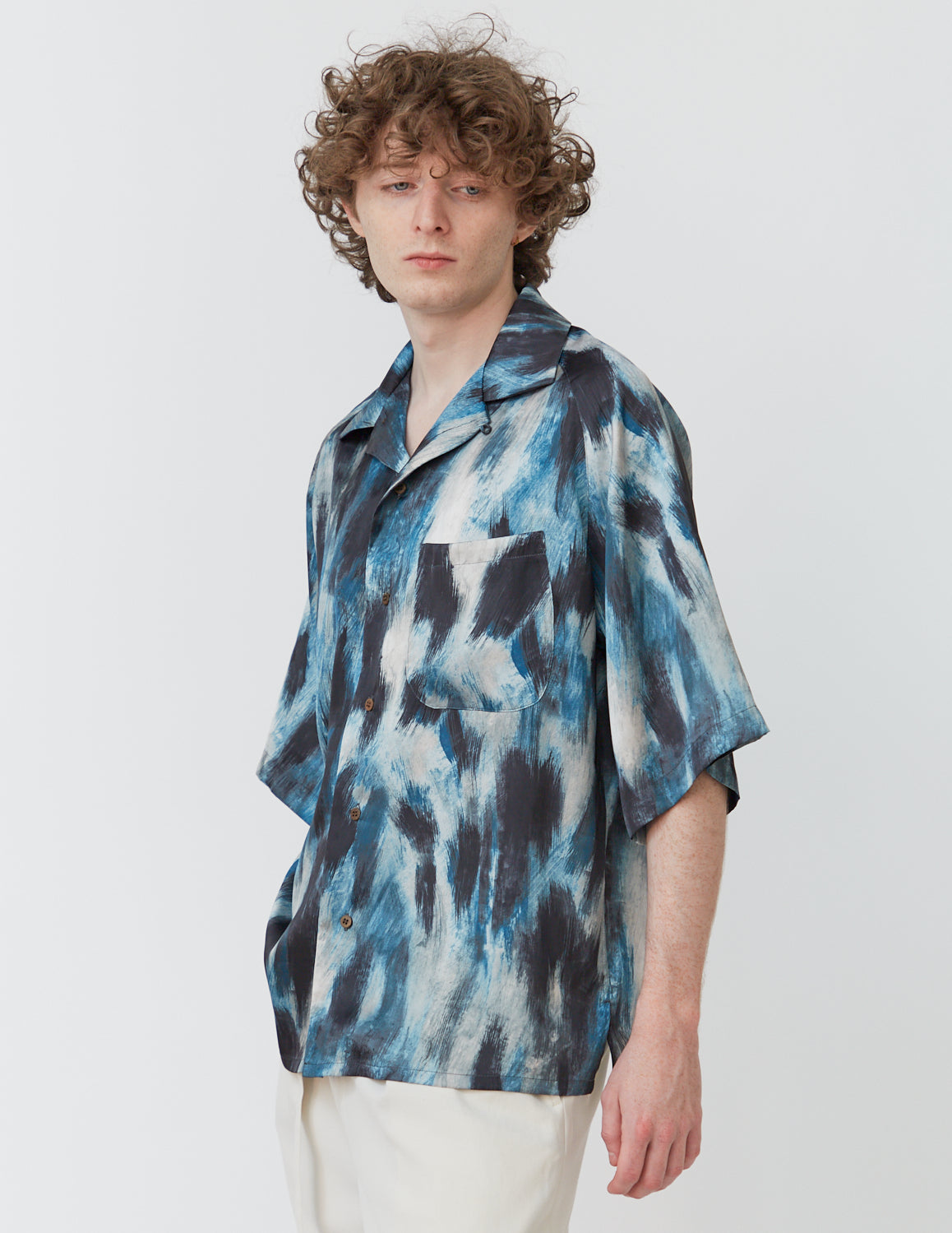 RAGLAN-SLEEVE ALOHA SHIRT bleu leopard