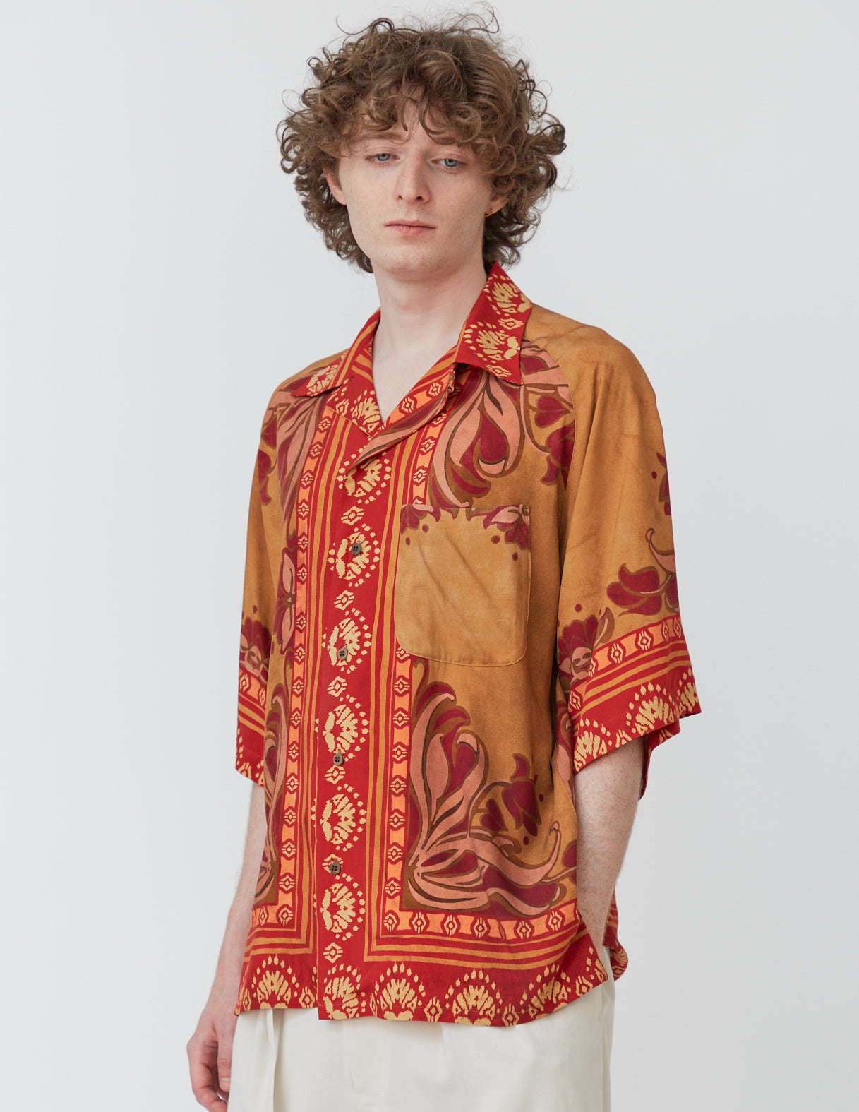 RAGLAN-SLEEVE ALOHA SHIRT scarf print