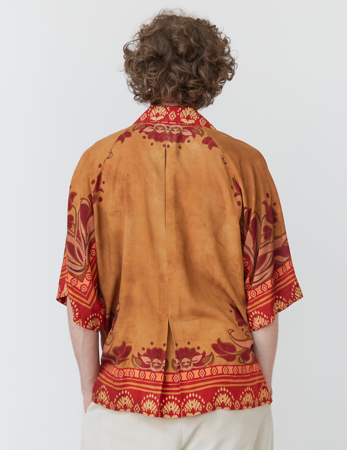 RAGLAN-SLEEVE ALOHA SHIRT scarf print