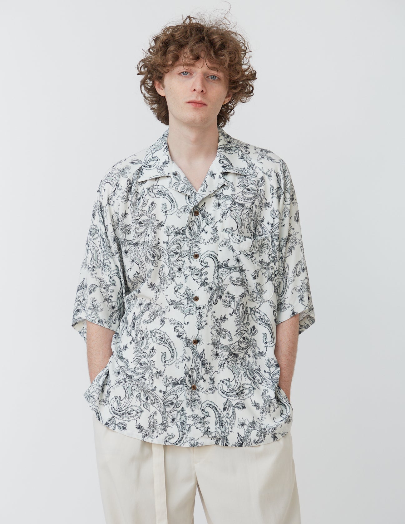 RAGLAN-SLEEVE ALOHA SHIRT white paisley