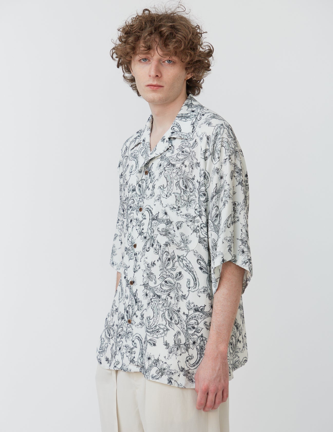 RAGLAN-SLEEVE ALOHA SHIRT white paisley