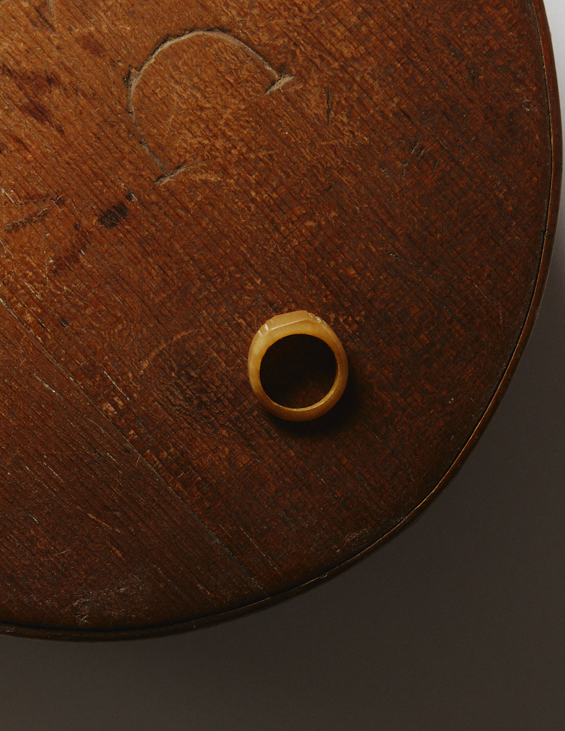 先行公開) VINTAGE SCARF RING amber horn