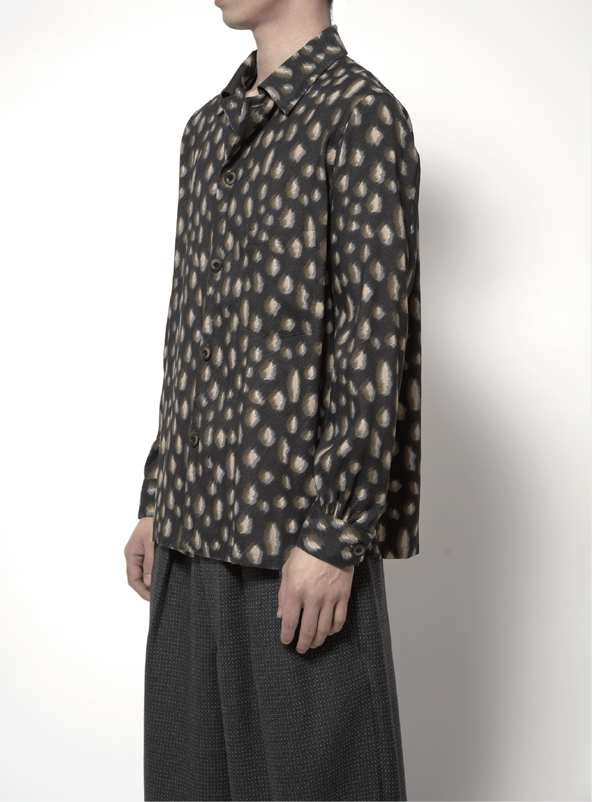 No Side Seam Open Collar Shirt black x green/grey leopard motif